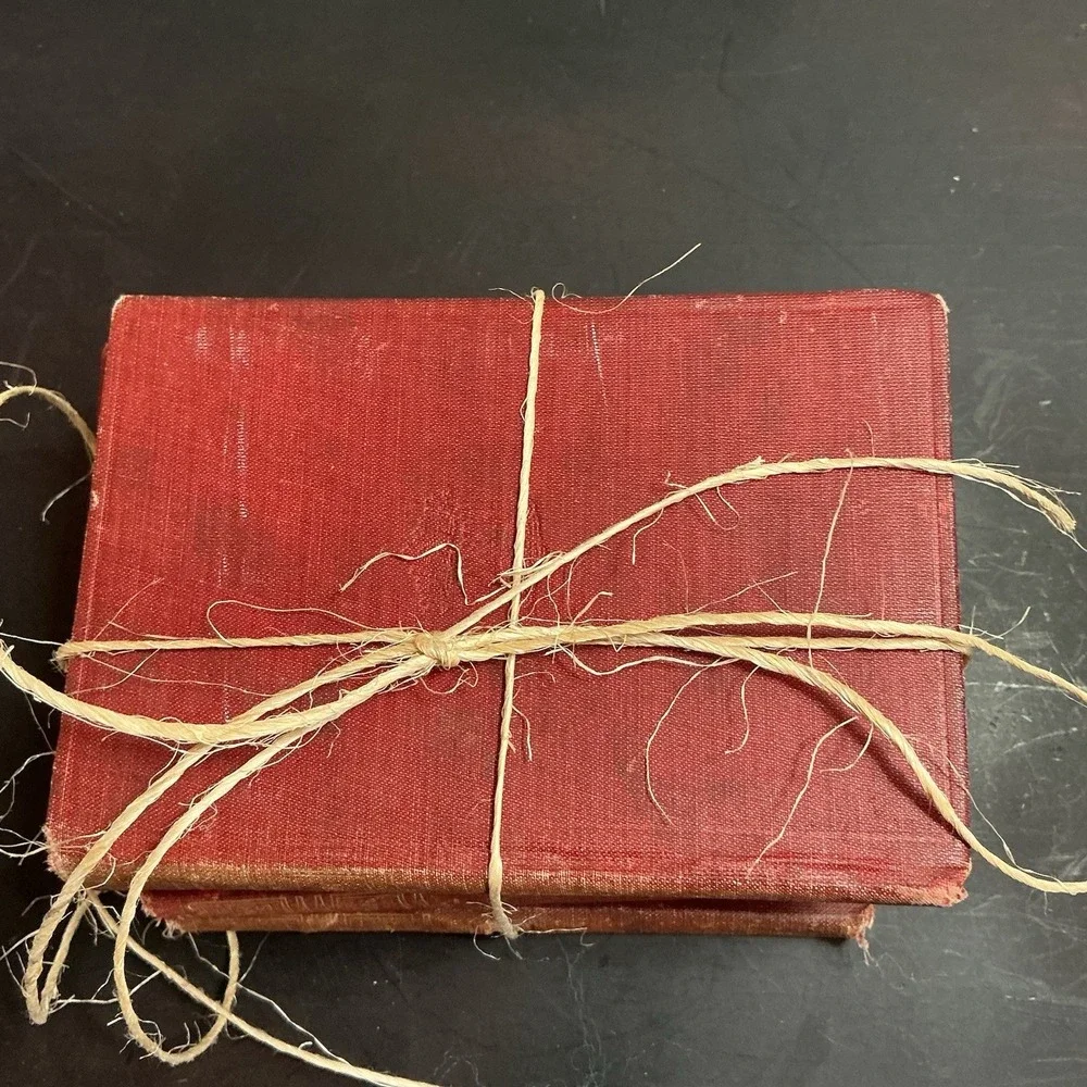 Antique Little Masterpieces 5 Volumes Red Books